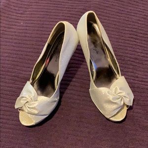 Glitter silver high heel peep toe